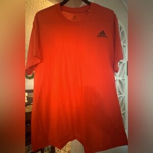 Adidas FreeLift tee